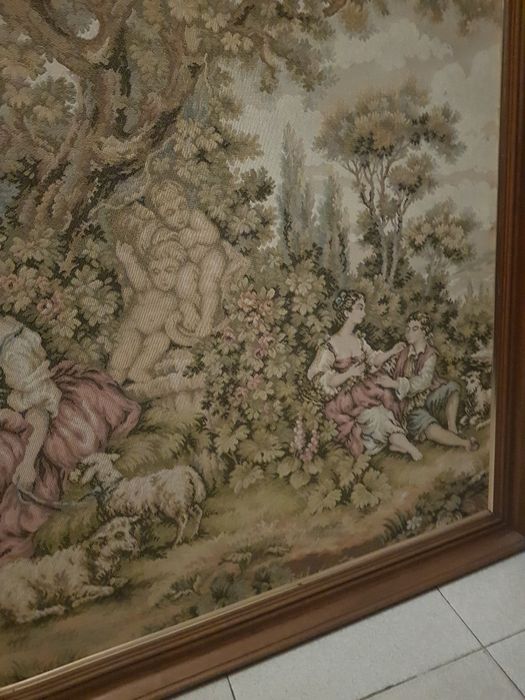 Grande moldura com goblan