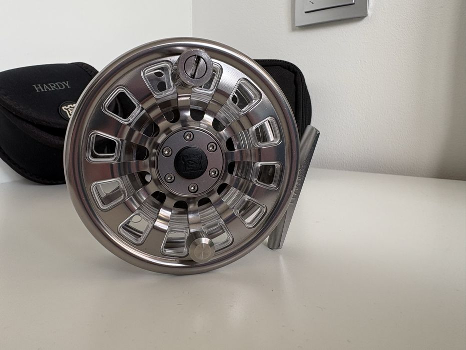Kołowrotek muchowy Hardy Demon 5000