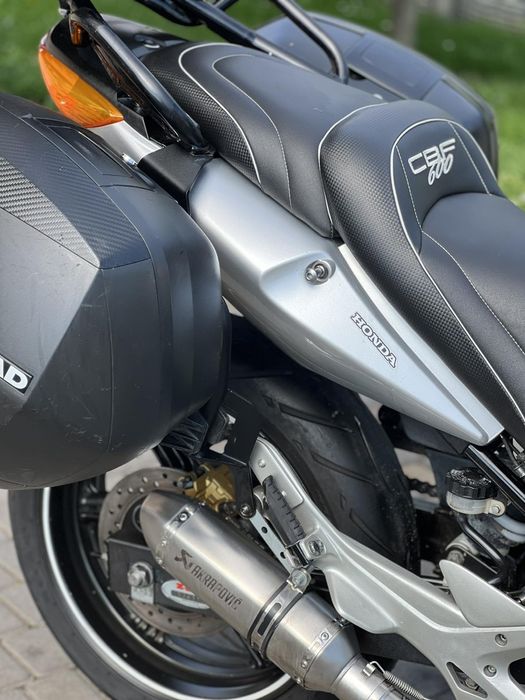 Honda  cbf   600