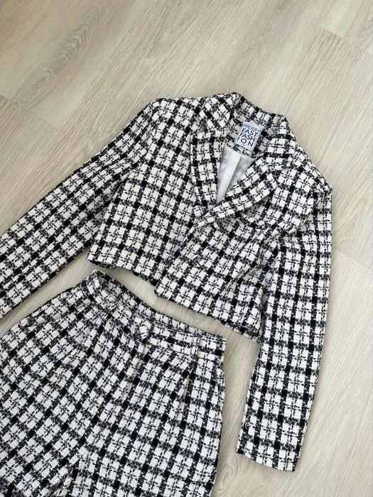 Стильний твідовий костюм шорти і піджак, розмір S, стан ідеальний