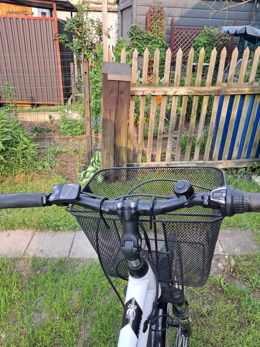 Piękny rower elektryczny