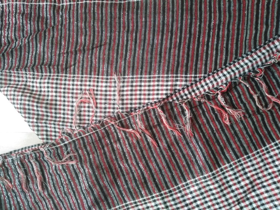 Duża chusta w kratkę