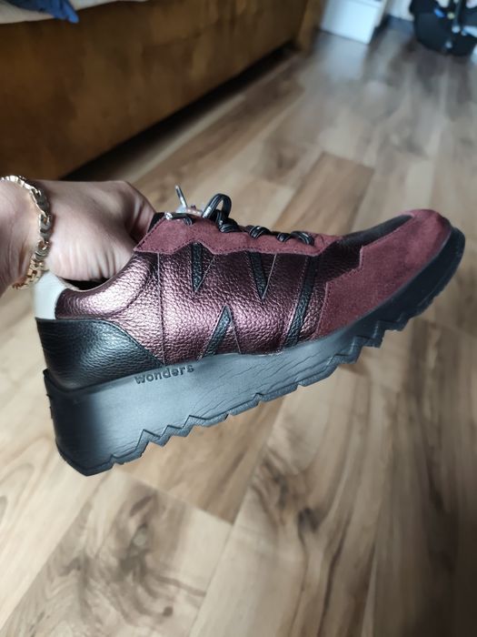 Buty sneakersy hiszpańskie