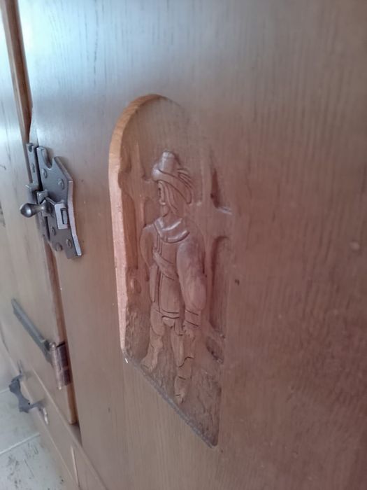 Antique Wooden Cupboard 196 x 149 x 47cm - NO BANK TRANSFER, NO MB WAY SCAMS, NO DELIVERY