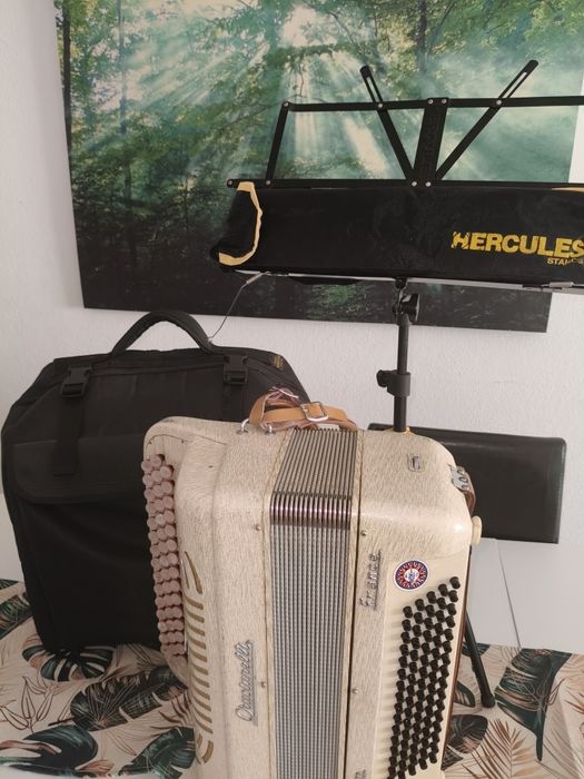 Acordeão Crucianelli Codim France – 80 Baixos | 2 Vozes |