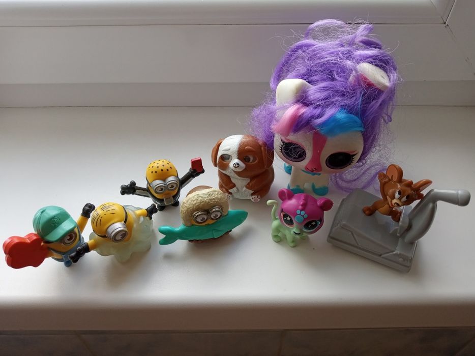 McDonald's,Киндер сюрприз фигурки. Миньоны.