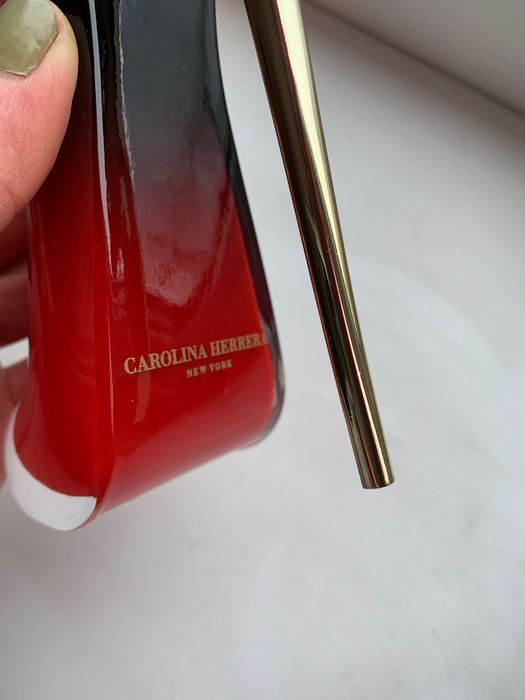 Парфумированная вода Carolina Herrera Very good girl Elixir