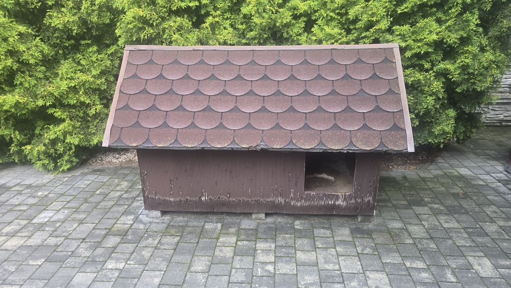 Buda dla psa ocieplona