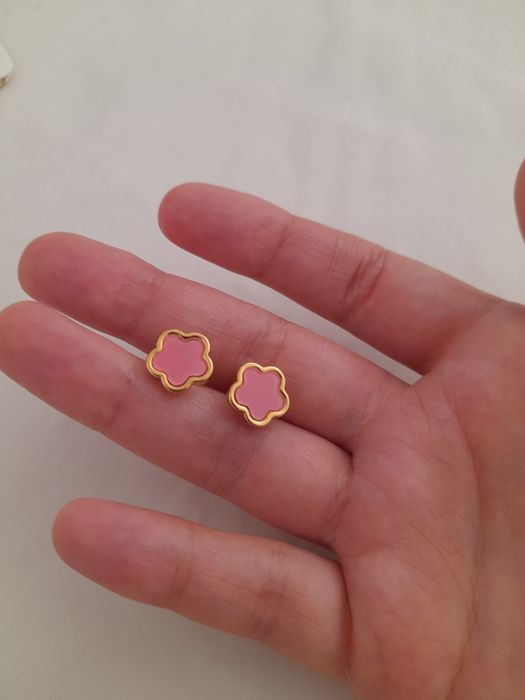 Conjunto brincos e pulseira em aço inoxidável (NOVO)