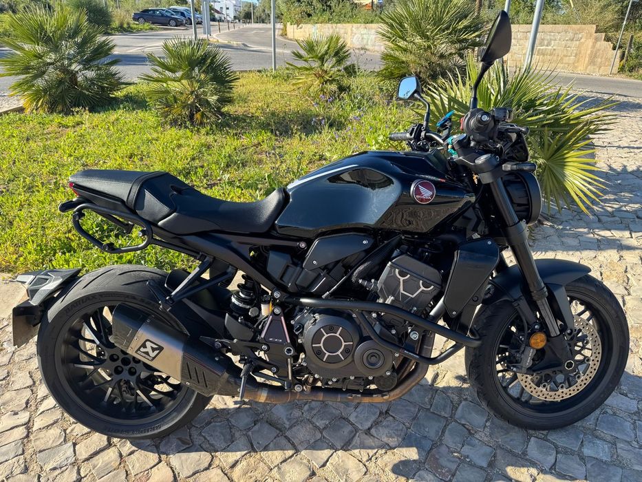 Honda CB  1000R Black Edition