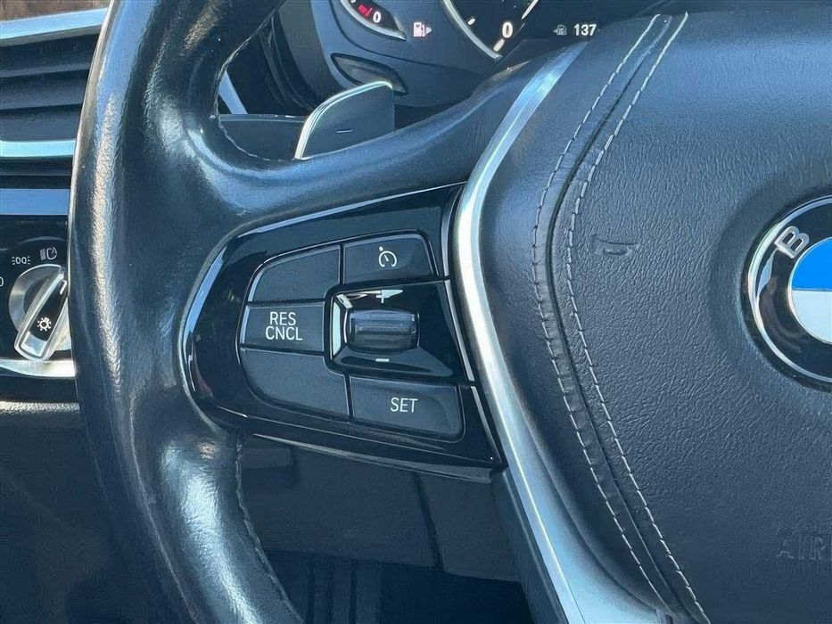 BMW 5 Series      2018