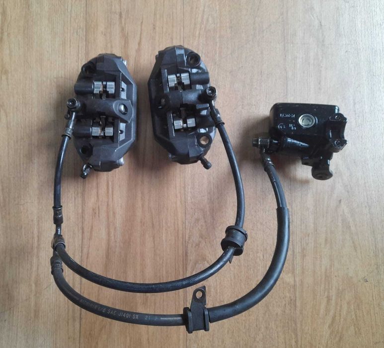 PINÇAS BOMBA TRAVÃO FRONTAL NISIN RADIAIS 110Mm