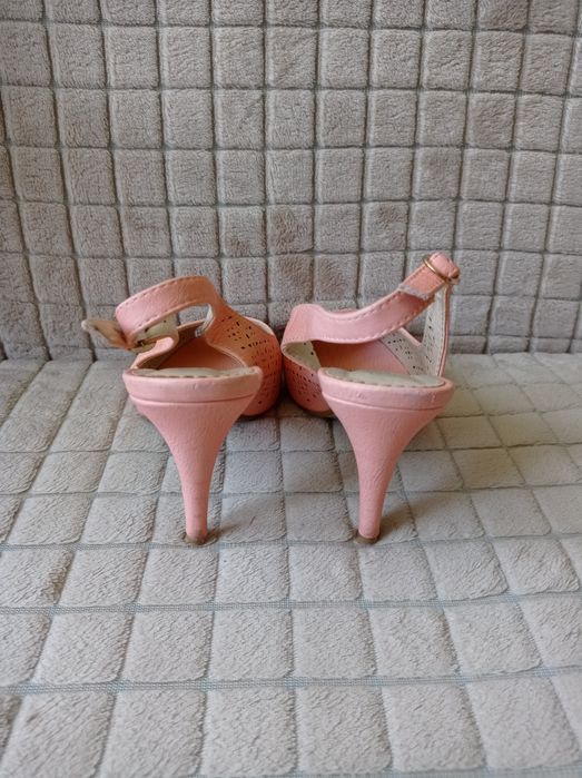 Szpilki damskie różowe