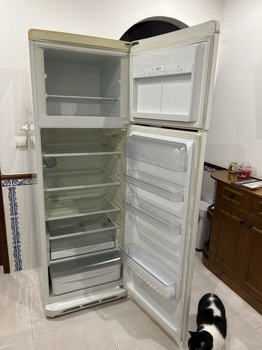 Frigorifico combinado 2 portas