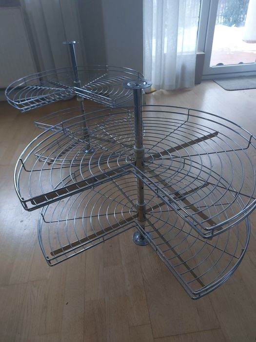 Kosze obrotowe do mebli kuchennych