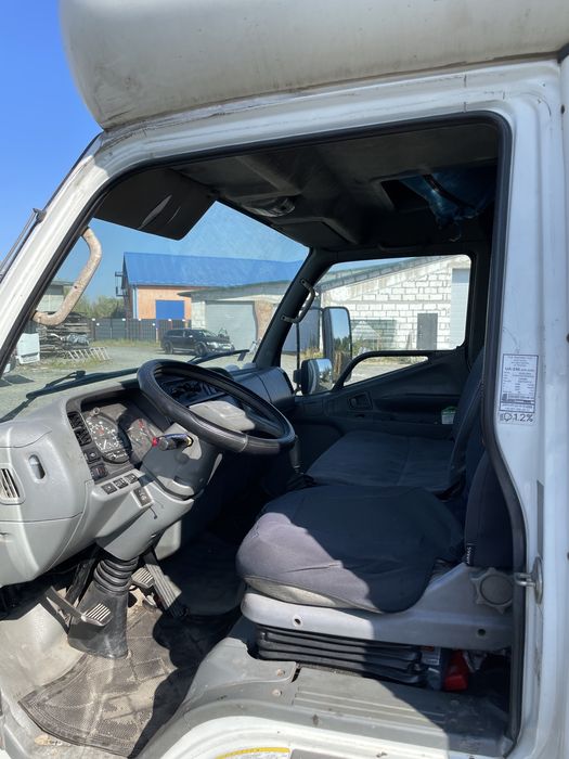 Mitsubishi Canter 2004