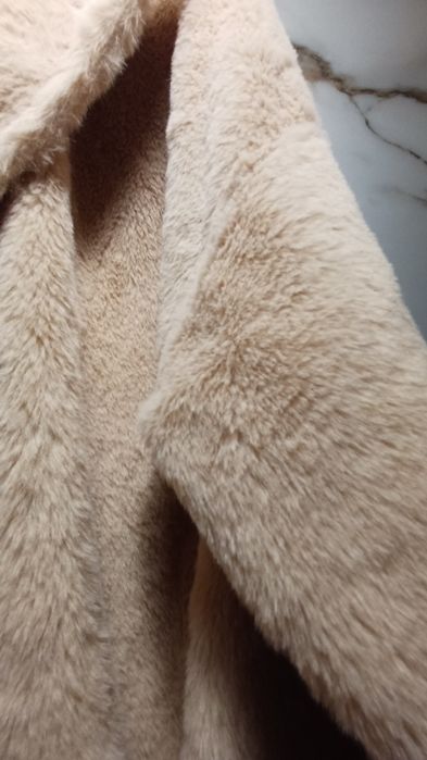 Płaszcz piękny  długi 42