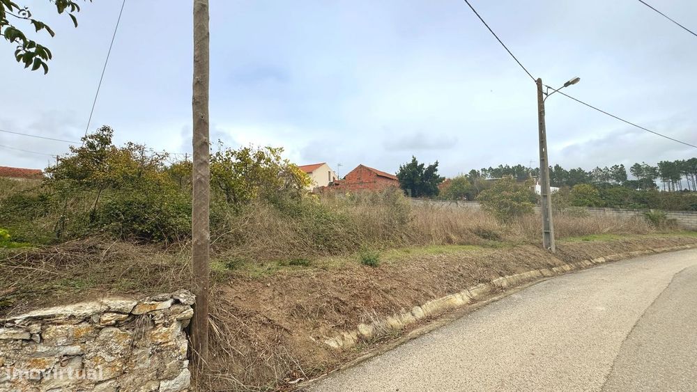 Terreno para Construção com 1300m² em Montes de Alcobaça – Vista Serra