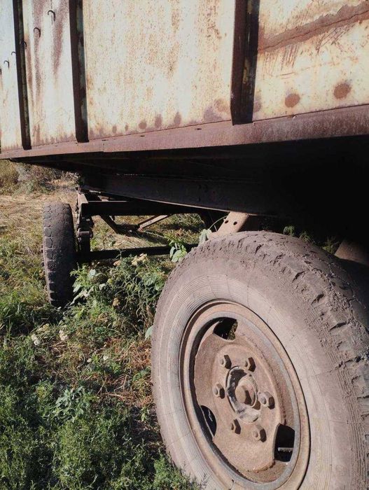 Тракторний прицеп 2ПТС-4