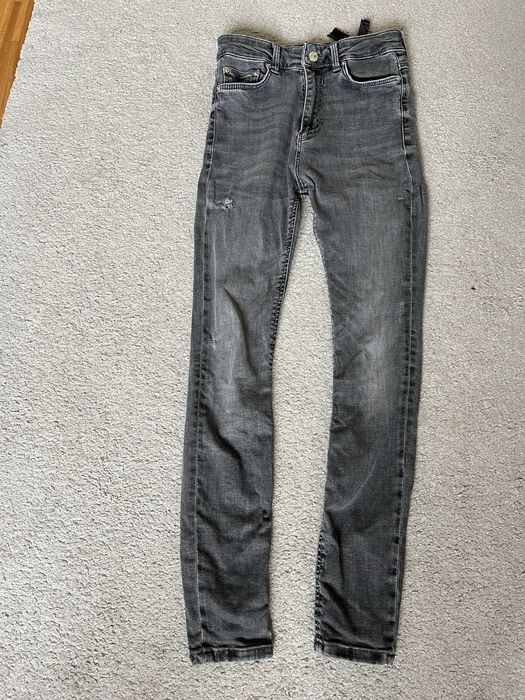 Zara Spodnie jeansowe strech rozciągliwe rozmiar 34 (xs)