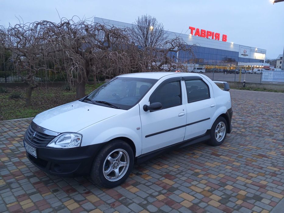 Срочно машина в отличном состоянии