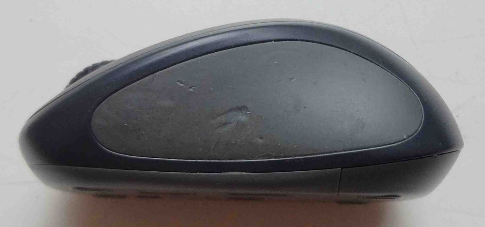 Компьютерная беспроводная мышь Logitech M235