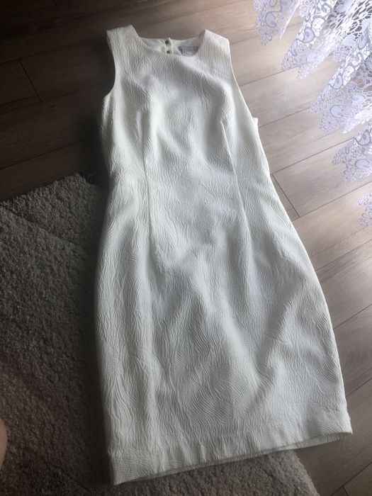 Sprzedam elegancką sukienkę