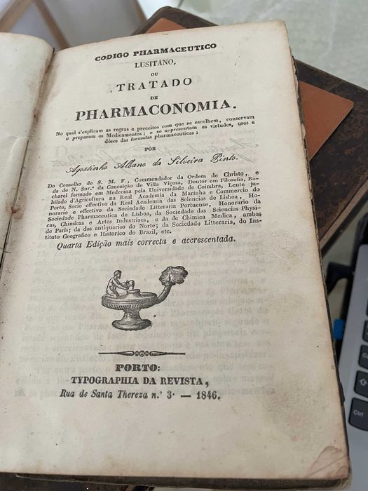 Livro "Codigo pharmaceutico lusitano" - Agostinho Albano da S. pinto