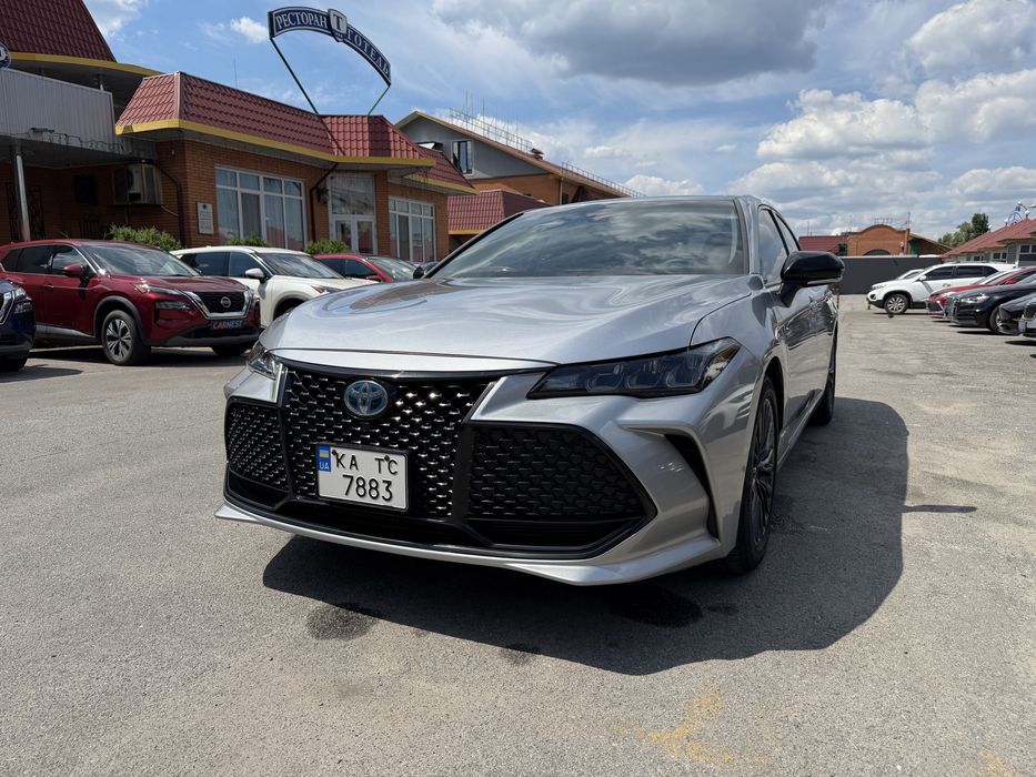 Toyota Avalon Гибрид 2019