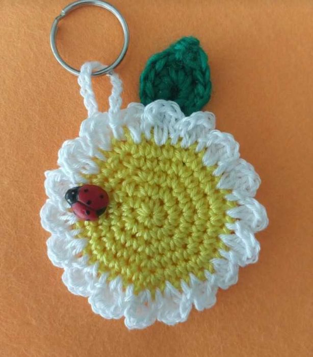 Porta-chaves flor em croché