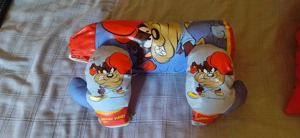 Saco de boxe e luvas LOONEY TUNES