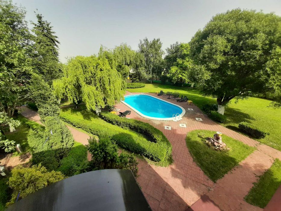 Посуточно. Дом 450 кв., 7 спален. НОВЫЙ ГОД - 30 000 грн.