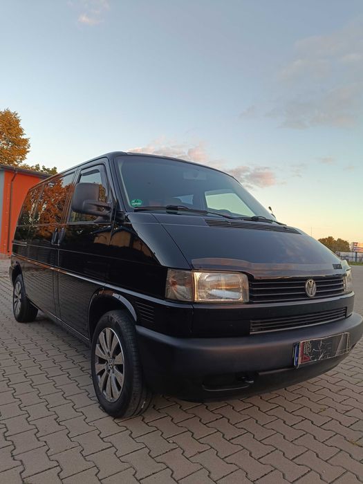 Volkswagen Transporter T4 2,5 benzyna klimatyzacja 9 osobowy
