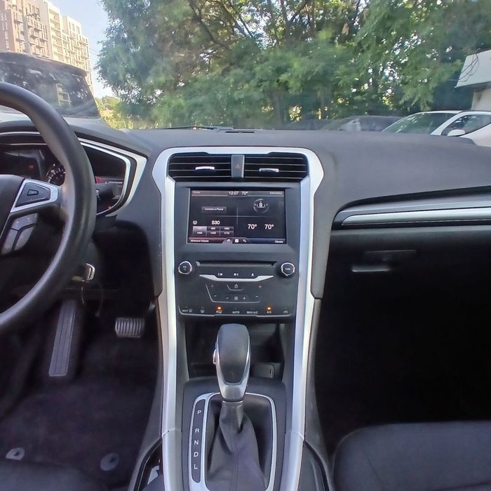Ford fusion hybrid 2.0