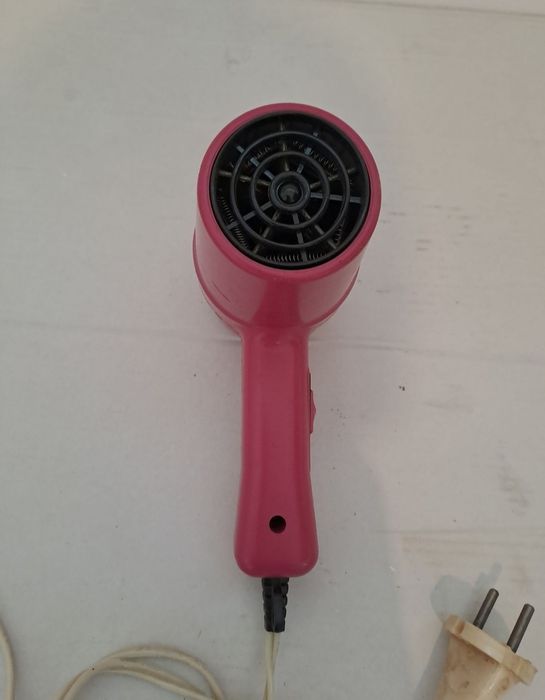 Фен для волосся "Наташа" в робочому стані