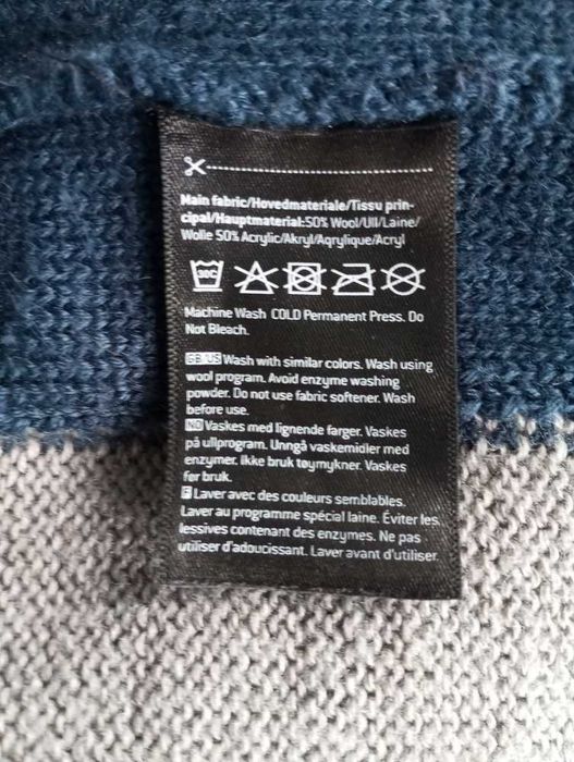 Sweter z golfem Kari Traa, S