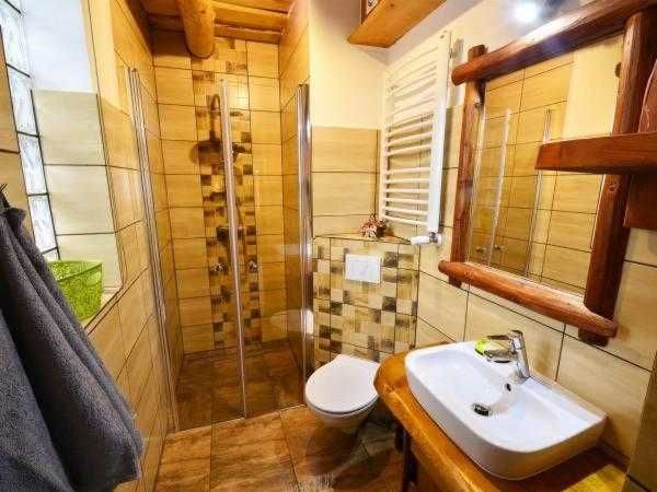 BRENNA - domki do wynajęcia 8,6 i 4 osobowe