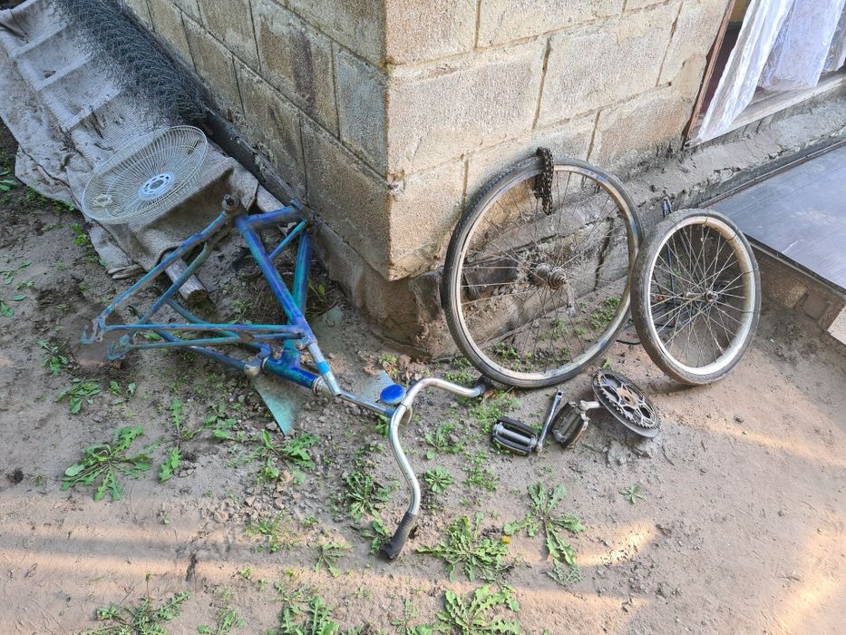 Колёса, рамы, рули, обода, багажник, сидушки и т.д.