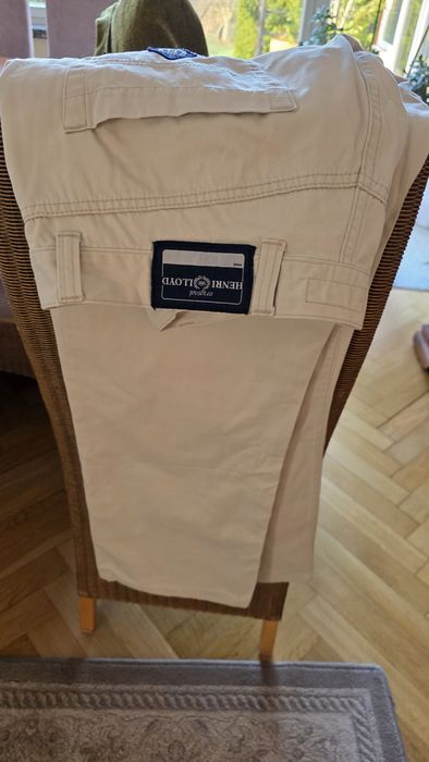 Spodnie marki Henri Lloyd rozmiar 38