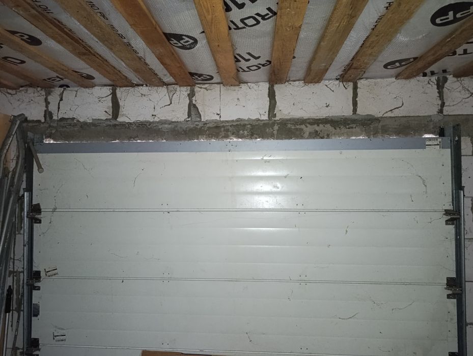 Ворота гаражні 3*2.1