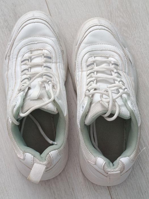 Buty damskie sportowe 36