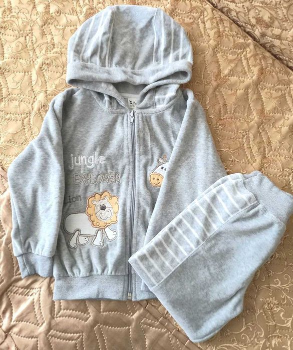 Комплект велюровий для малюка.