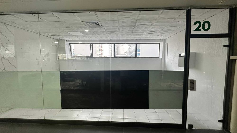 Lojas no Laranja Shopping Center