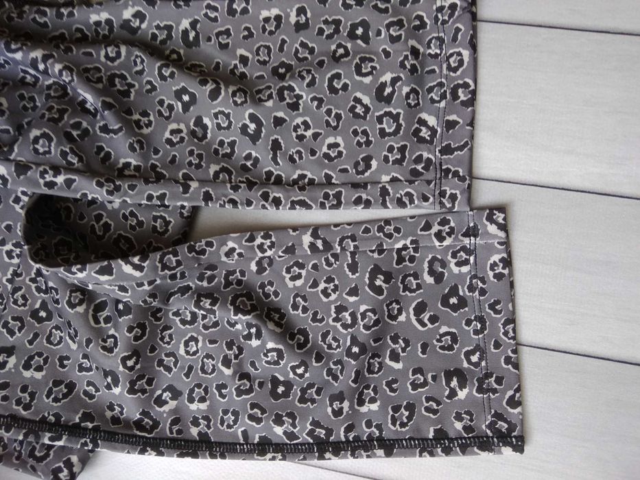 Спортивні леггінси капрі Crivit M розмір