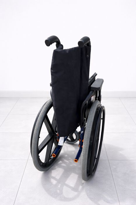 Cadeira de Rodas Breezy – Leve, Confortável e Fácil de Transportar