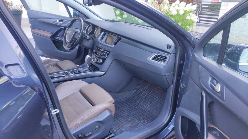 Peugeot 508 sedan