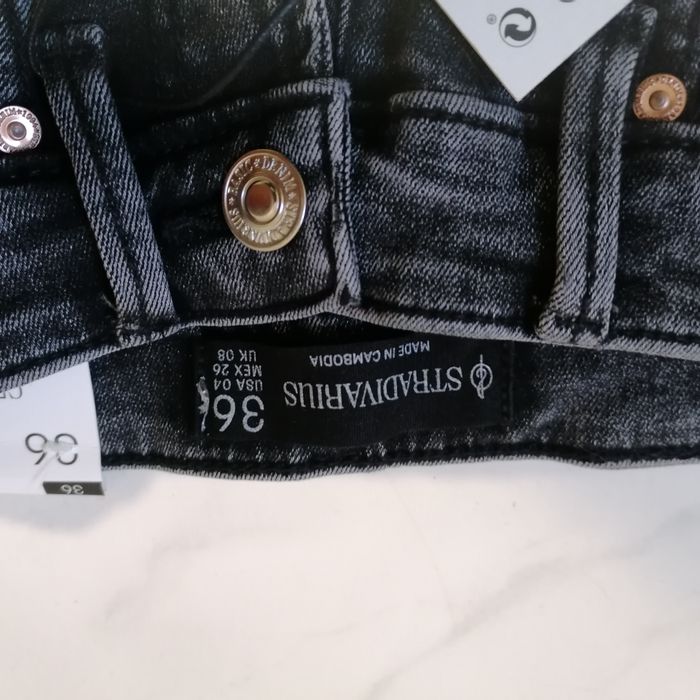 Calças Stradivarius n. ° 36 - NOVAS