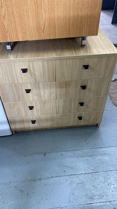 Тумбы офисные мобильные разных расцветок .