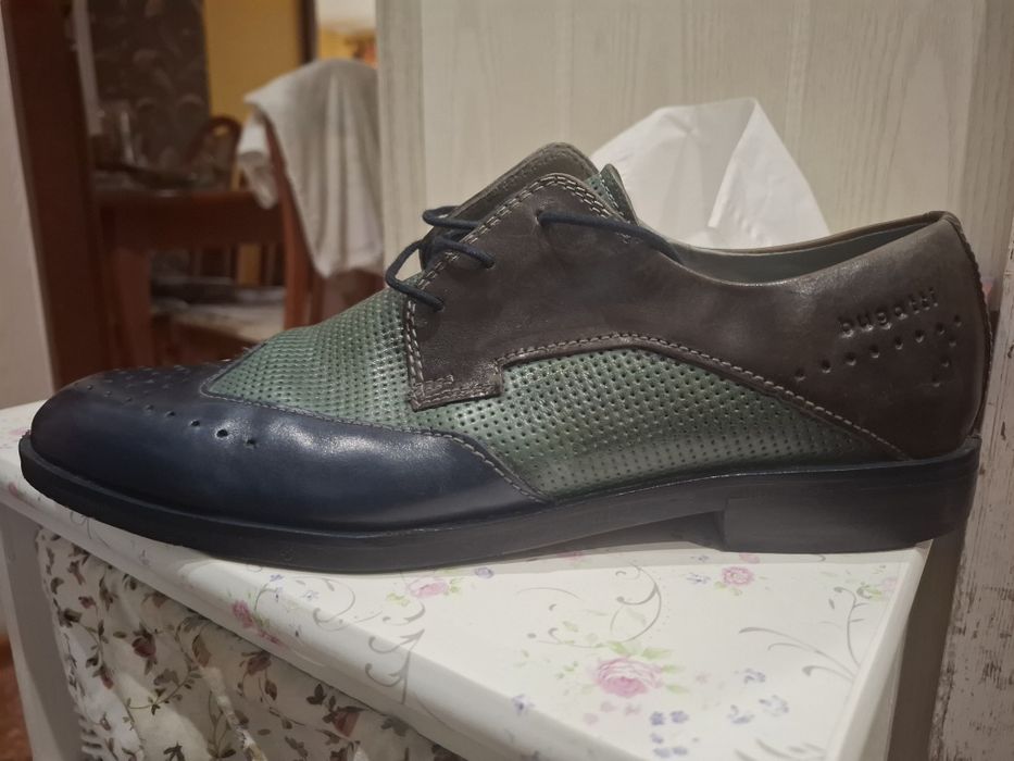 Półbuty Bugatti skóra naturalna
