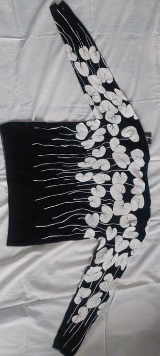 Nowa Bluzka Sweterek